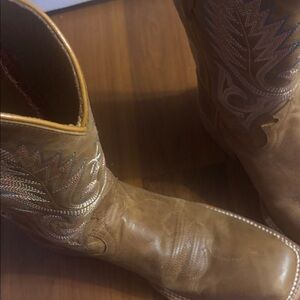Twisted X Tan Cowboy Boots